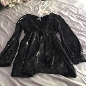 Mini long sleeved sparkle black v-neck dress